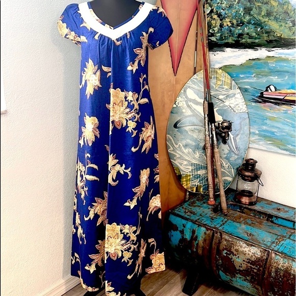 💙Hilo Hattie, Stunning Muumuu! Hard to Find Print, POCKETED, V-Neck, EUC,Size L - Picture 5 of 8